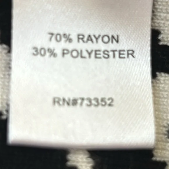 99 Jane Street black and houndstooth sweater dress. Great condition. Size Small - Picture 5 of 12